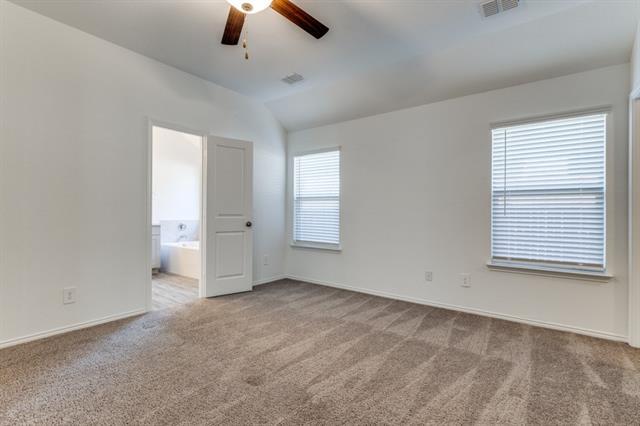 Building Photo - 2907 Meadowlands Dr