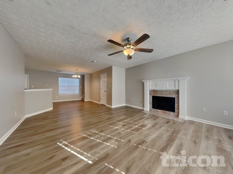 Building Photo - 103 Dumaine St