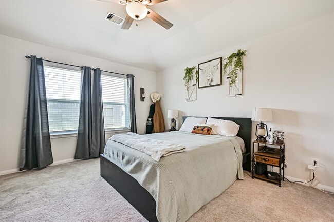 Building Photo - 10409 Deussen Ln