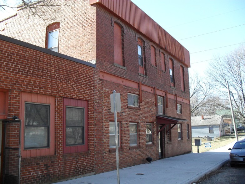 Primary Photo - 841 Ottawa St