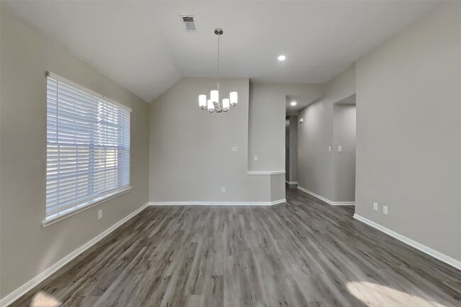 Building Photo - 10726 Perigrine Dr