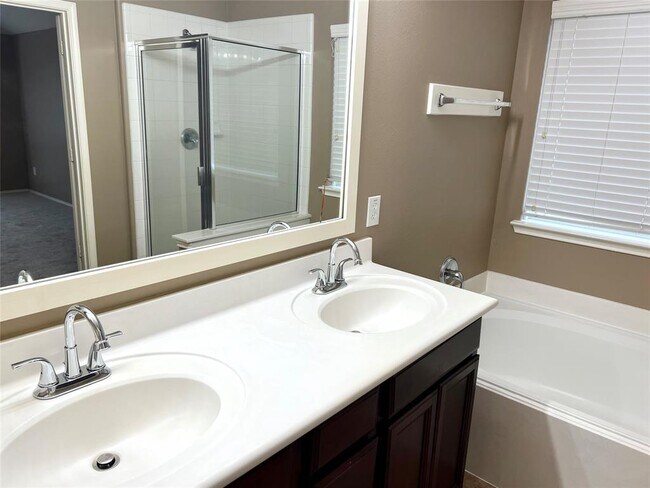 Building Photo - 19511 Grand Colony Ct