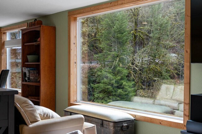 Building Photo - 11582 Washougal River Rd