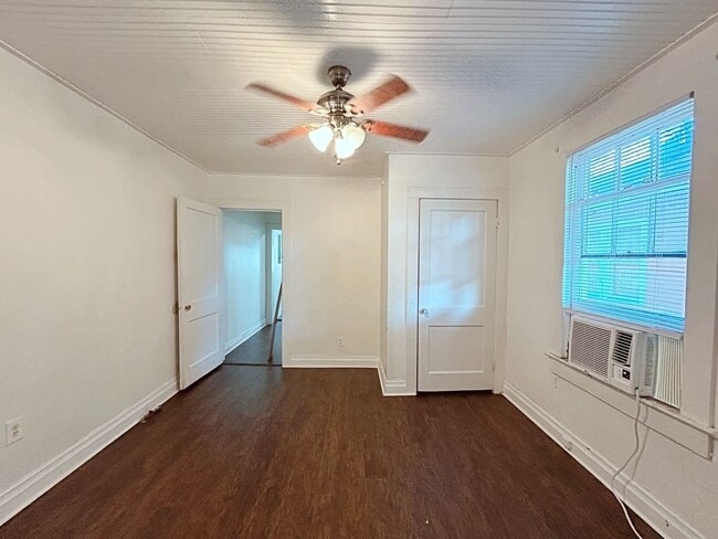 Building Photo - 1 Bedroom Duplex In Capital Heights