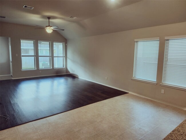 Building Photo - 20327 Rainflower Bay Ln