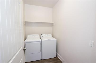 Building Photo - 607 Montclair Ave