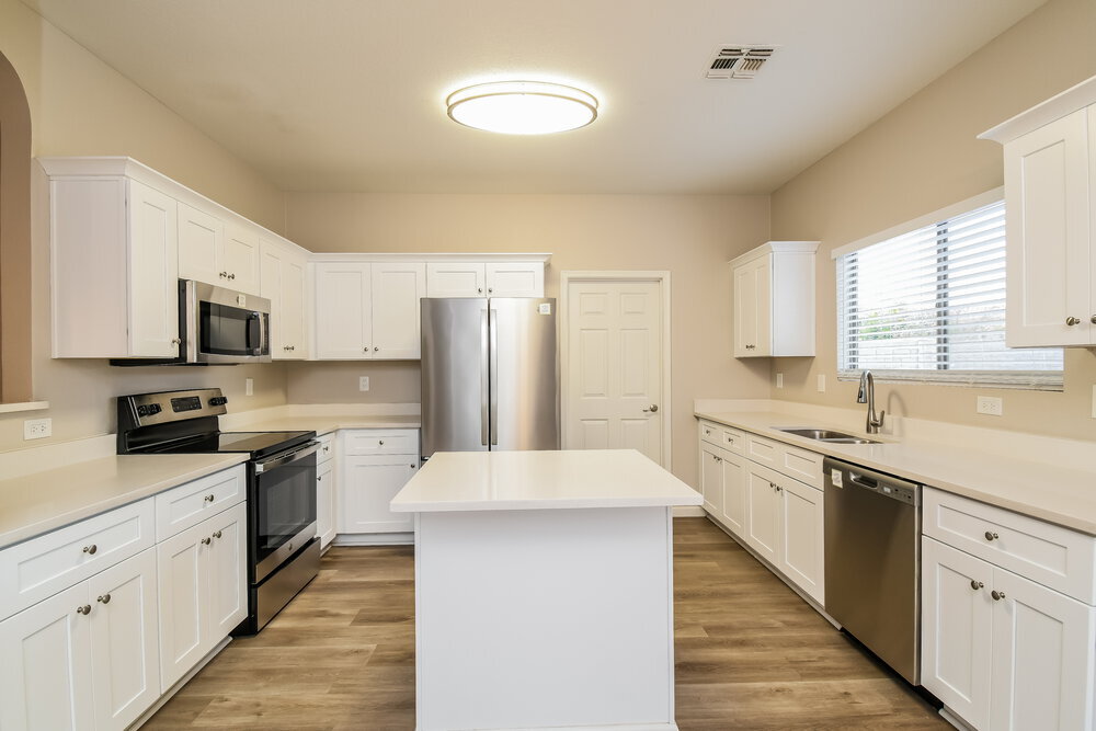 Building Photo - 10434 E Azalea Ave