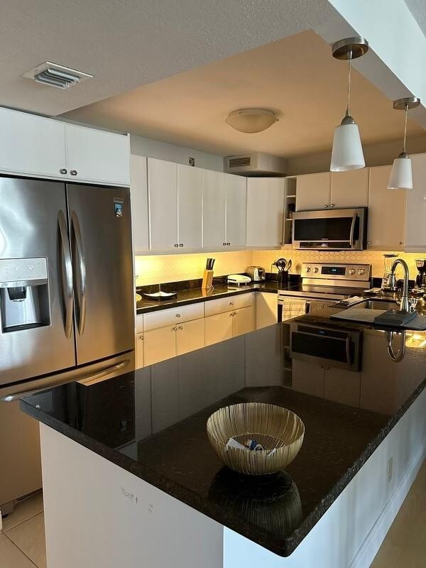 Building Photo - 1900 S Ocean Blvd