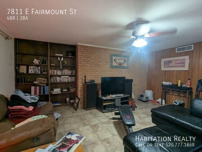 Building Photo - 7811 E Fairmount St