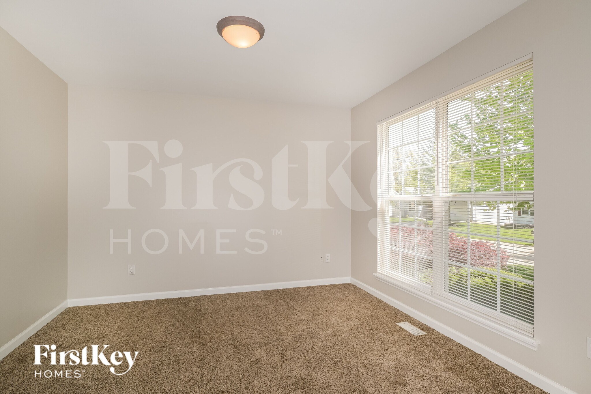 Building Photo - 259 Hickory Wood Dr