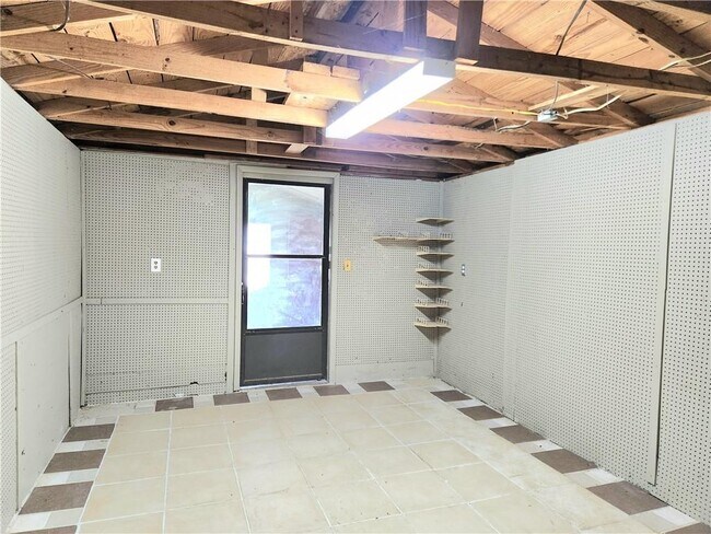 Building Photo - 2320 GA-20