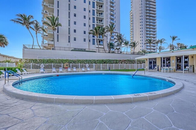 Building Photo - 2800 N Ocean Dr