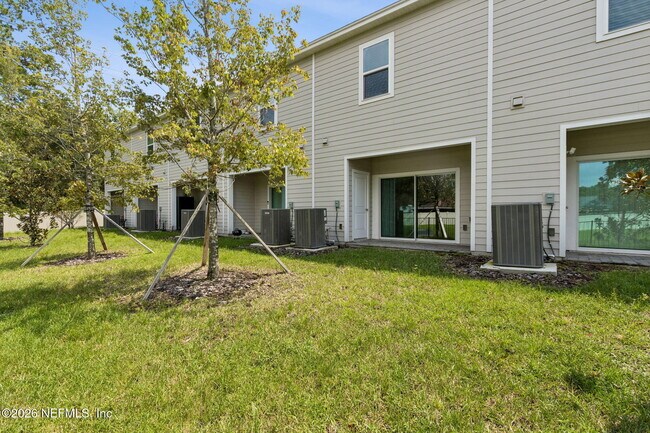 Building Photo - 7217 Sabal Ter