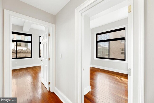 Building Photo - 1500 Chestnut St