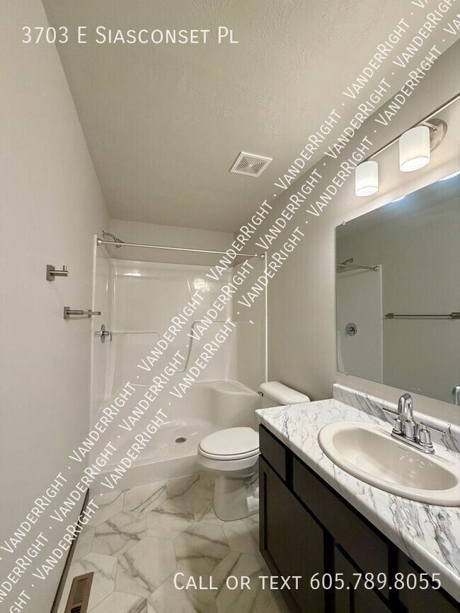 Building Photo - 3703 E Siasconset Pl
