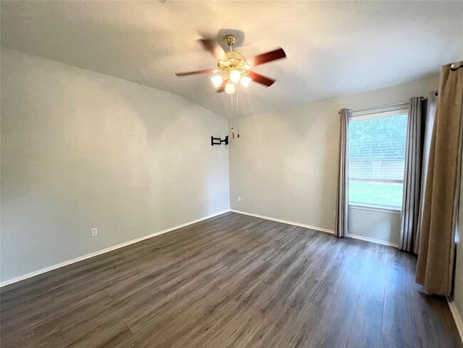 Building Photo - 1803 Wallin Loop