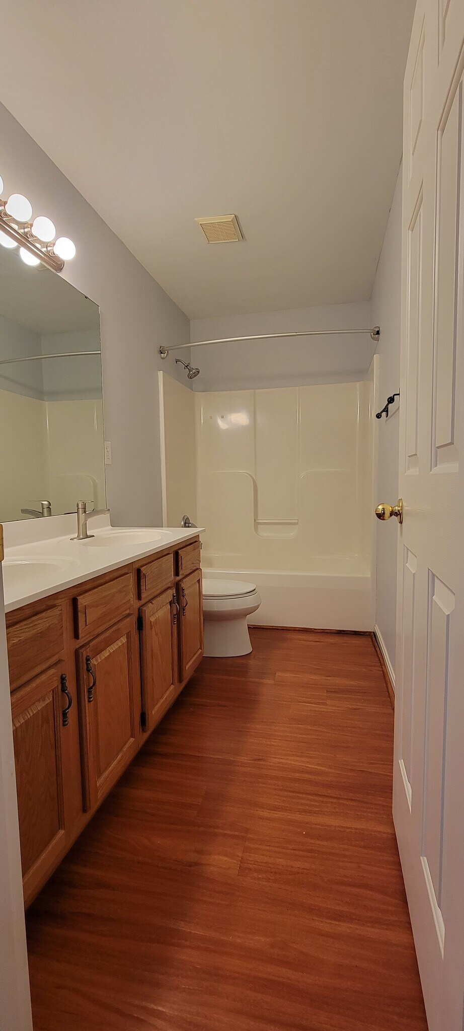 Building Photo - 13606 Saddlecreek Dr