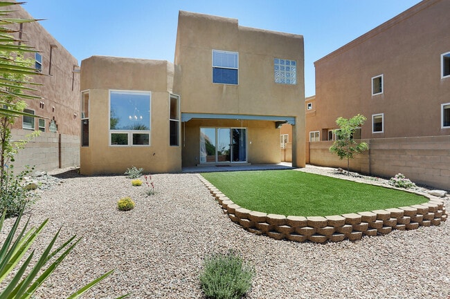 Building Photo - 6215 Goldfield Pl NE