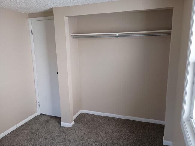 Building Photo - Unit 23