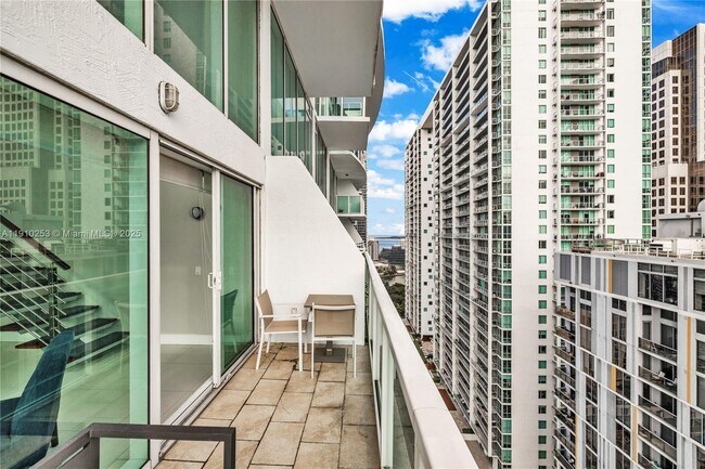 Building Photo - 41 SE 5th St