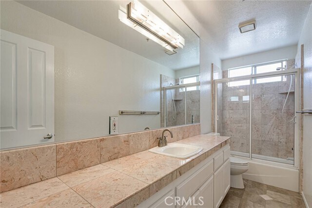 Building Photo - 2213 Marshallfield Ln