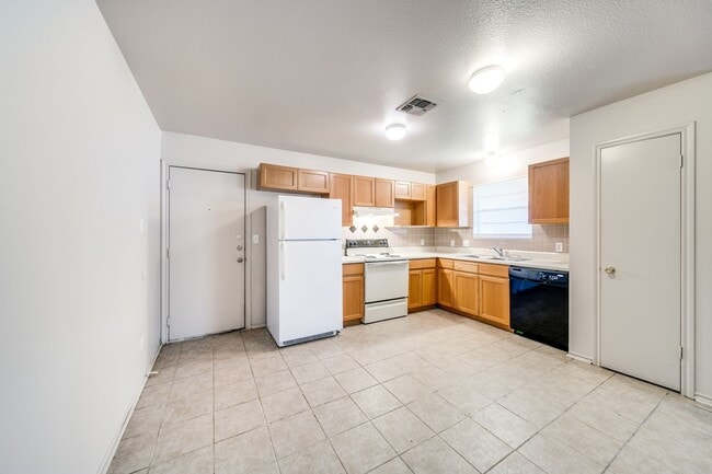 Building Photo - 12216 Maverick Bluff St