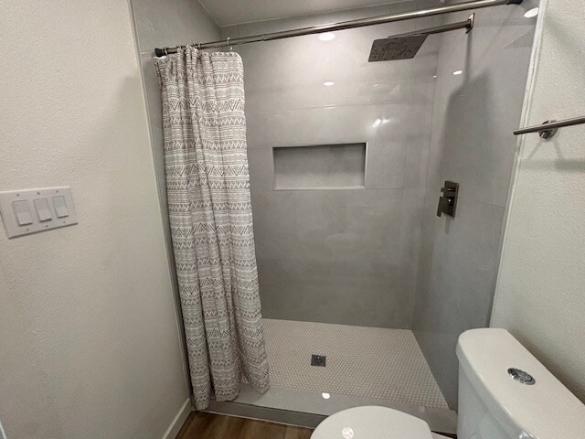 Building Photo - 216 University Ave.