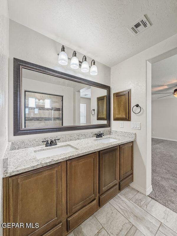 Building Photo - 12583 Clocker Dr