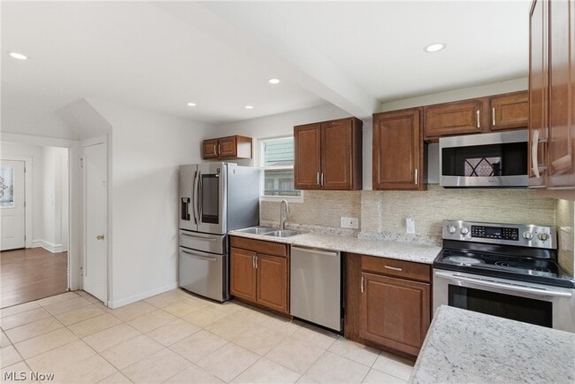 Building Photo - 3577 Cedarbrook Rd