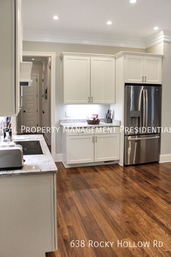 Building Photo - 638 Rocky Hollow Rd