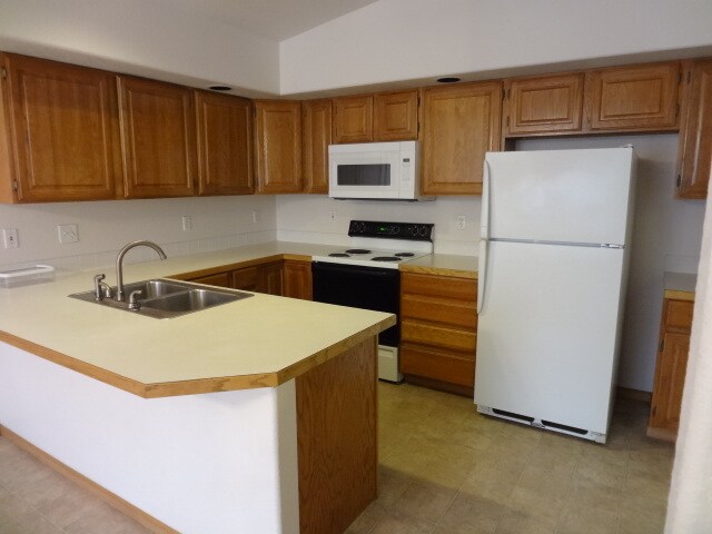 Building Photo - 1618 Northbrook Dr