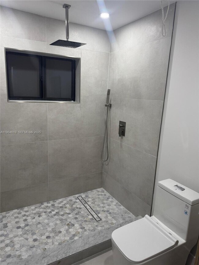 Building Photo - 9410 SW 55th St