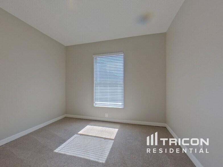 Building Photo - 2636 Cahill Way