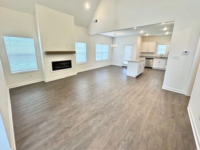 Building Photo - Now Leasing a 4-Bedroom 2.5 Bath Home with...