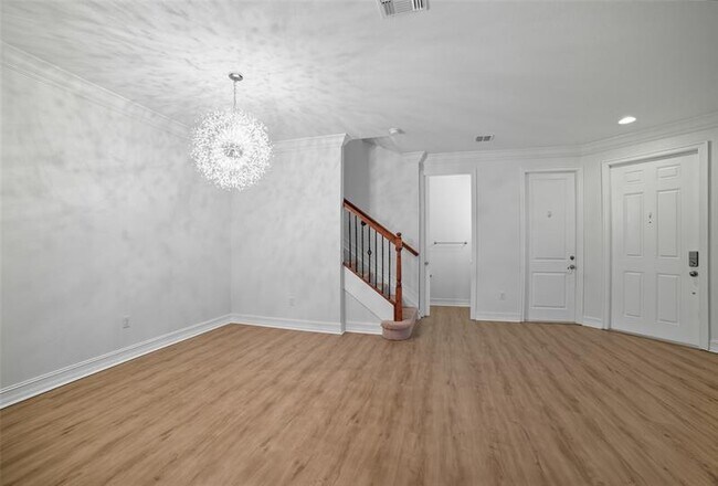 Building Photo - 13011 Riverwalk Cir N