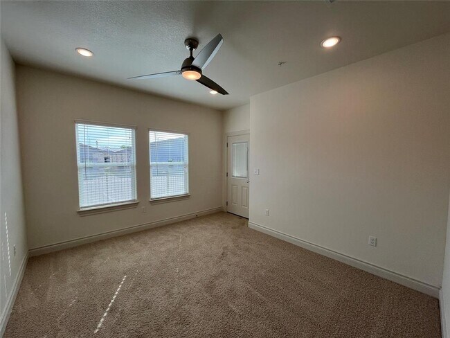 Building Photo - 2105 Tiger Trail