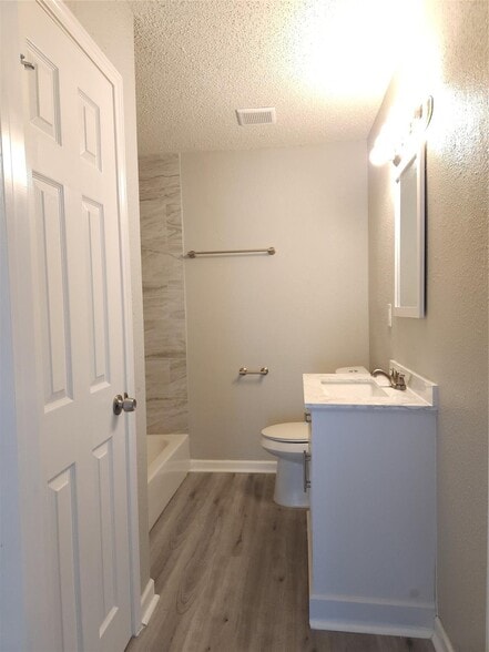 Building Photo - 6301 Anderson St