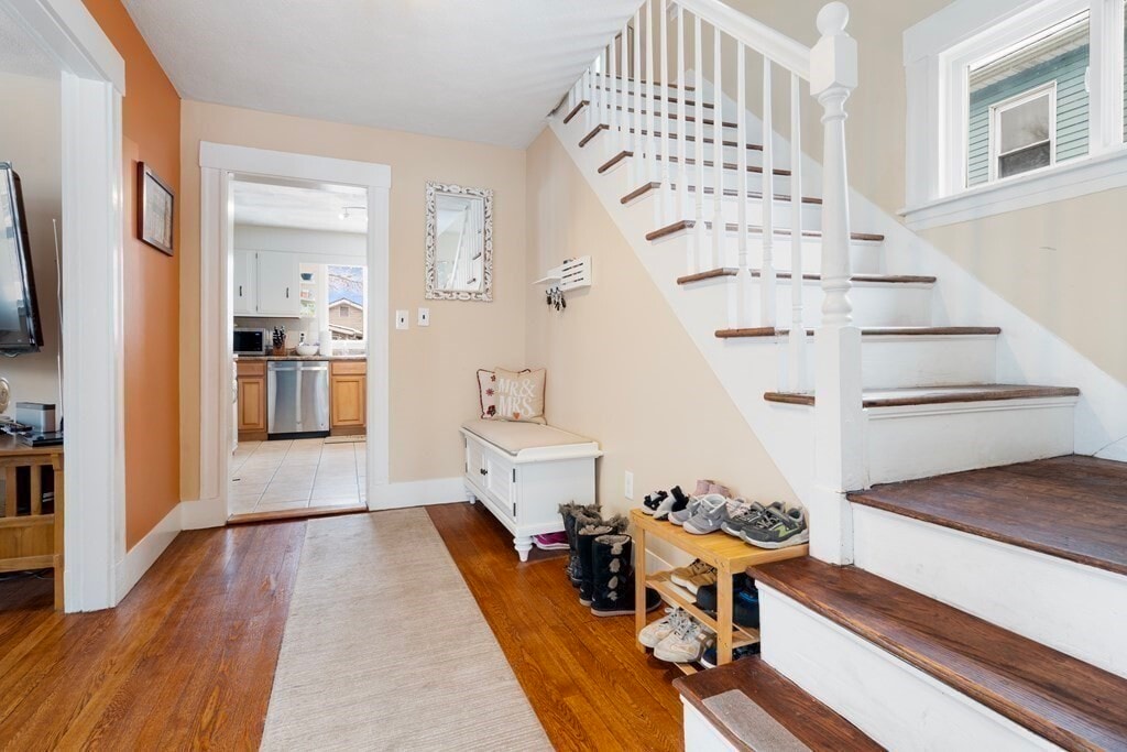 Building Photo - 180 Jerome St