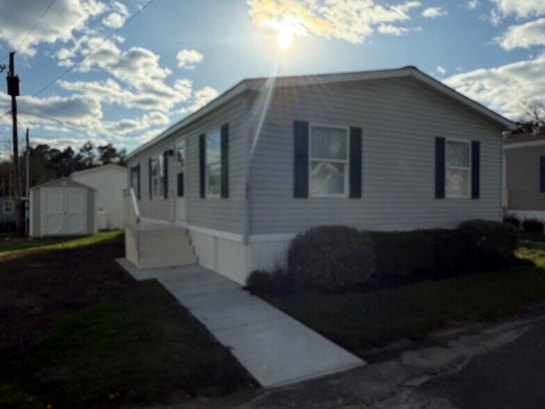 Building Photo - 10 Starling Ln