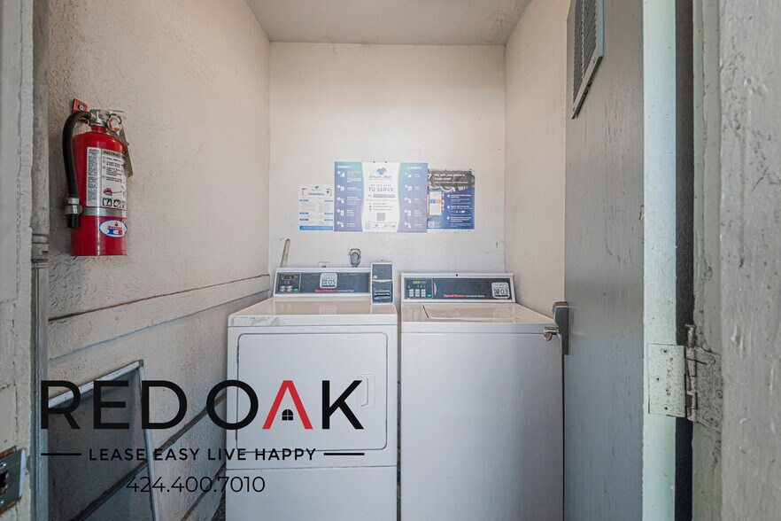 Building Photo - 227 E 52nd St