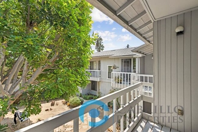 Building Photo - 629 Bonair Way