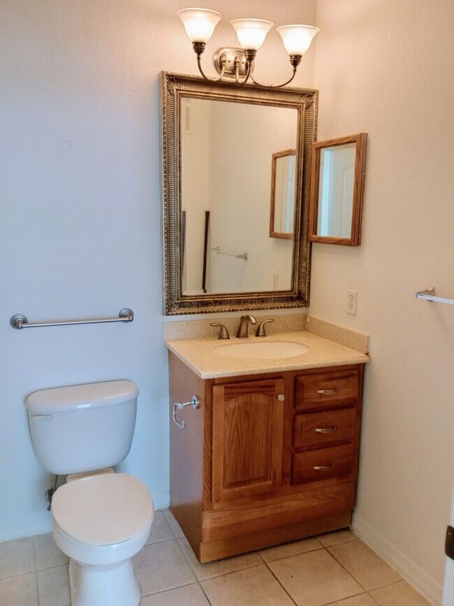 Building Photo - Visconti West Condominium - Unit 8304