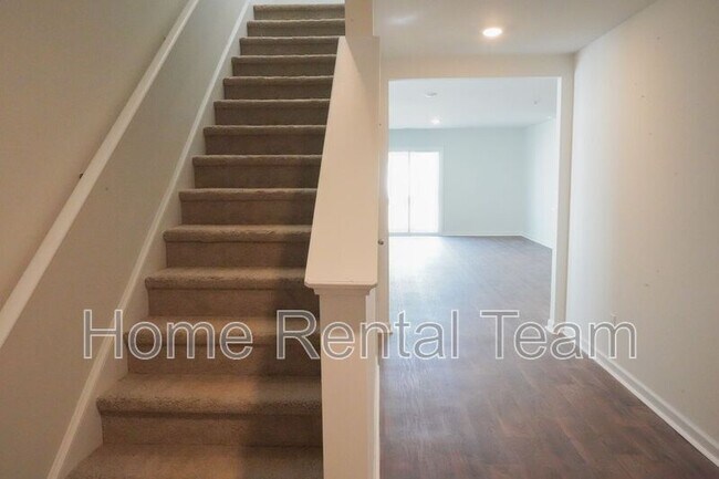 Building Photo - 416 Coconut Dr