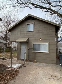 Building Photo - 2 bedroom in West Tulsa!!