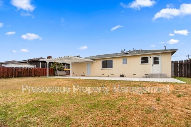 Building Photo - 626 Brightwood Ave