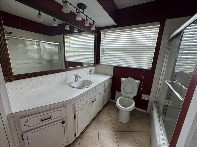 Building Photo - 517 Mt Vernon Dr