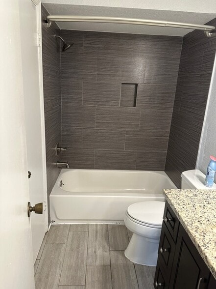 Building Photo - 2986 S University Dr