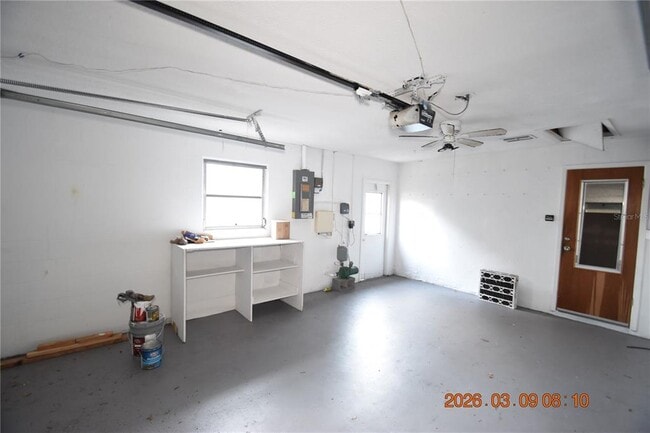 Building Photo - 7338 Foxbloom Dr