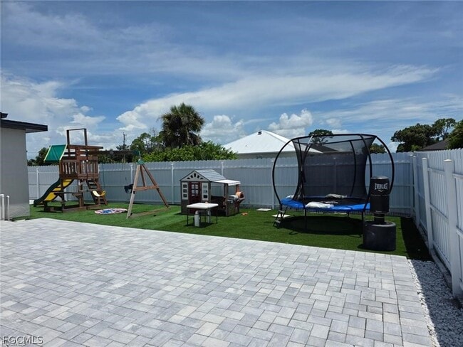 Building Photo - 4174 NW 38th Pl