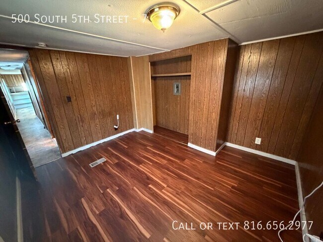 Building Photo - 500 S 5th St